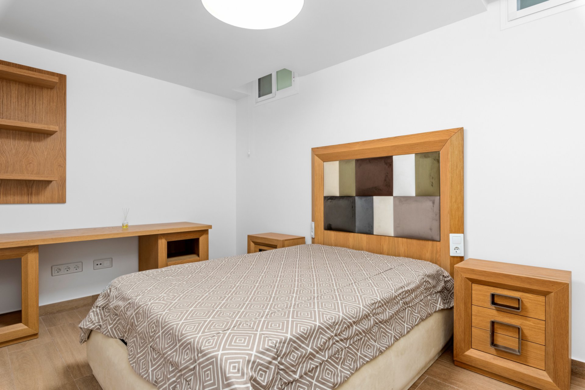 Resale - Villa -
San Miguel - San Miguel Salinas