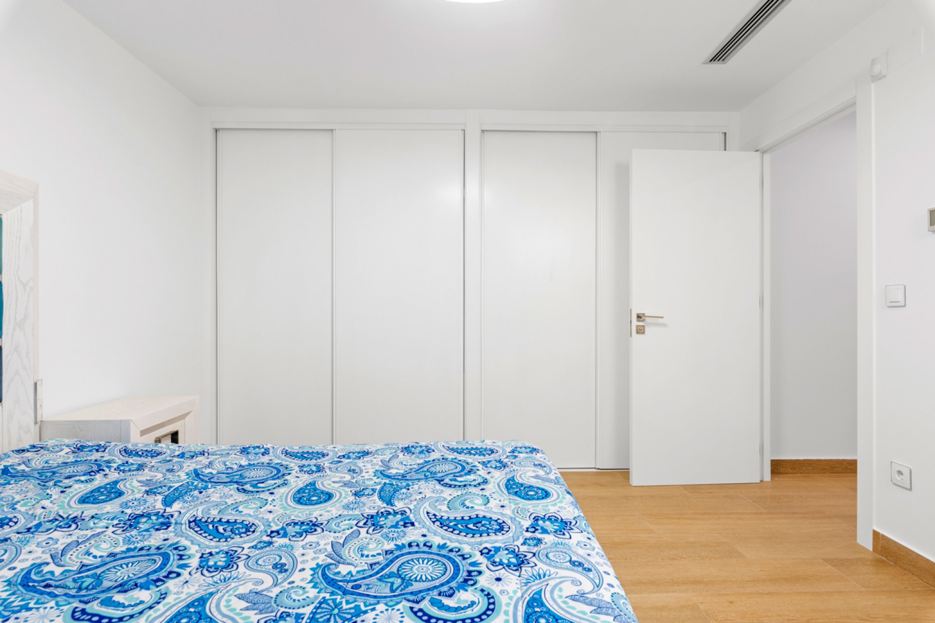 Resale - Villa -
San Miguel - San Miguel Salinas