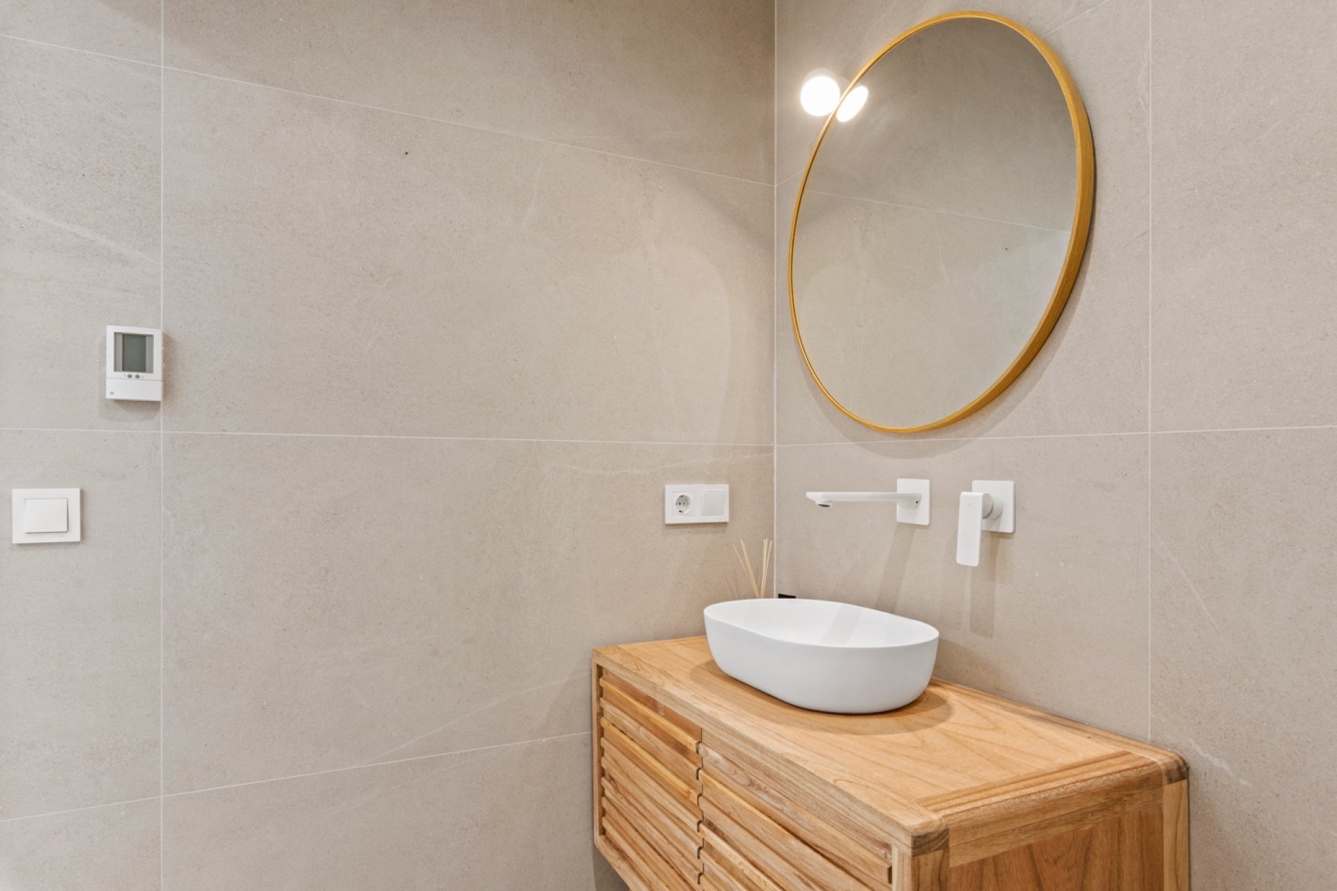 Resale - Villa -
Torrevieja - El chaparral