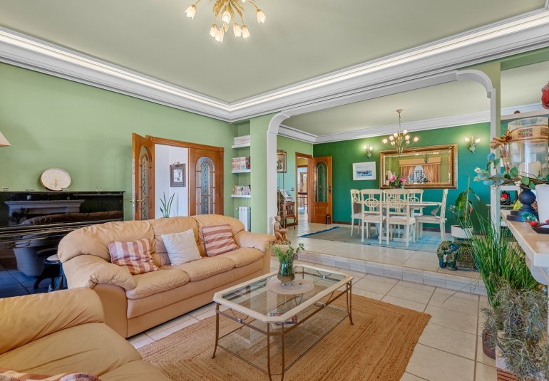 Resale - Villa -
Torrevieja - La Mata