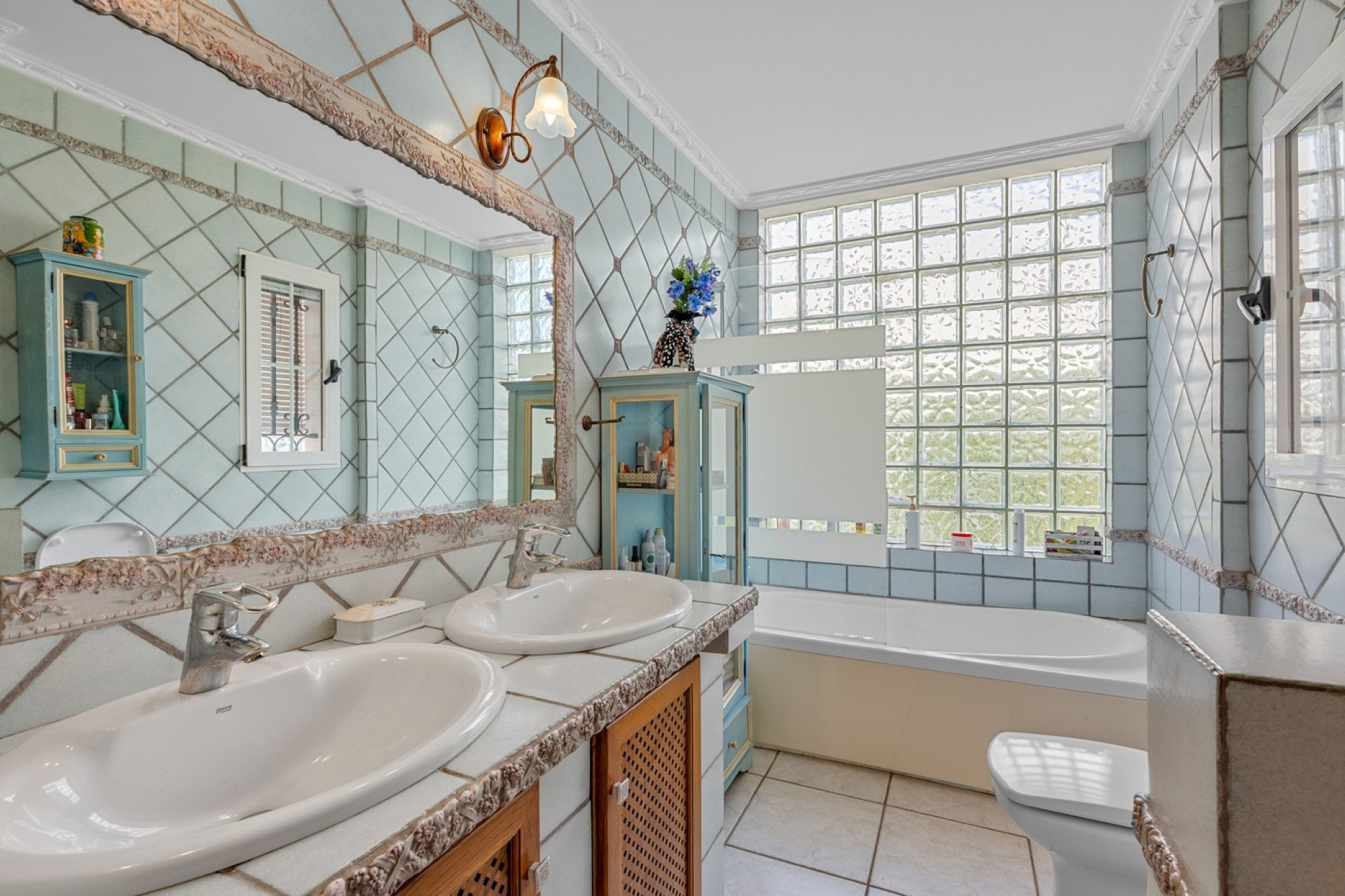 Resale - Villa -
Torrevieja - La Mata