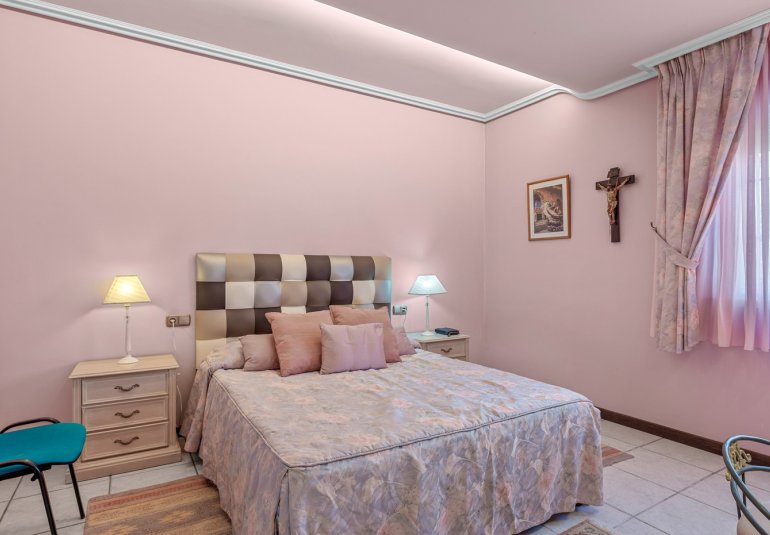 Resale - Villa -
Torrevieja - La Mata