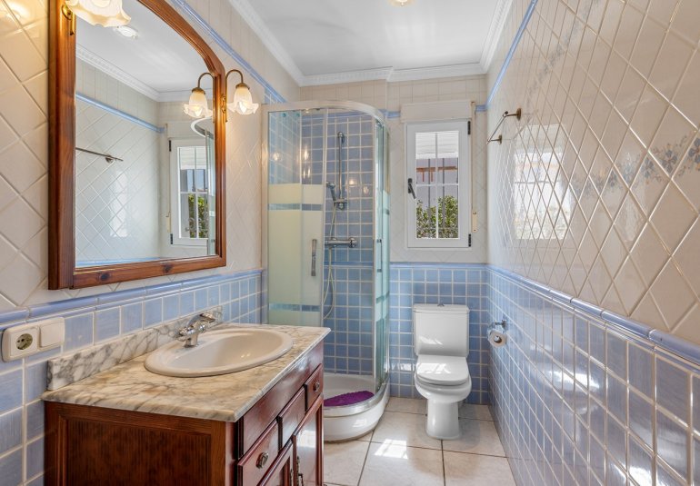 Resale - Villa -
Torrevieja - La Mata