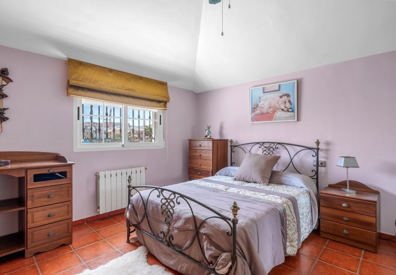 Resale - Villa -
Torrevieja - La Mata