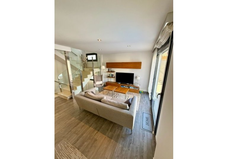 Resale - Villa -
Torrevieja - La Mata