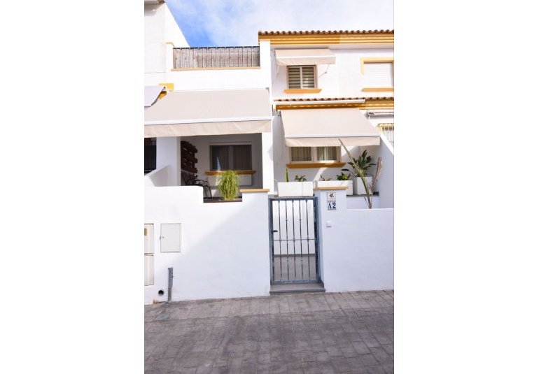 Reventa - Adosado -
Orihuela Costa - La Florida