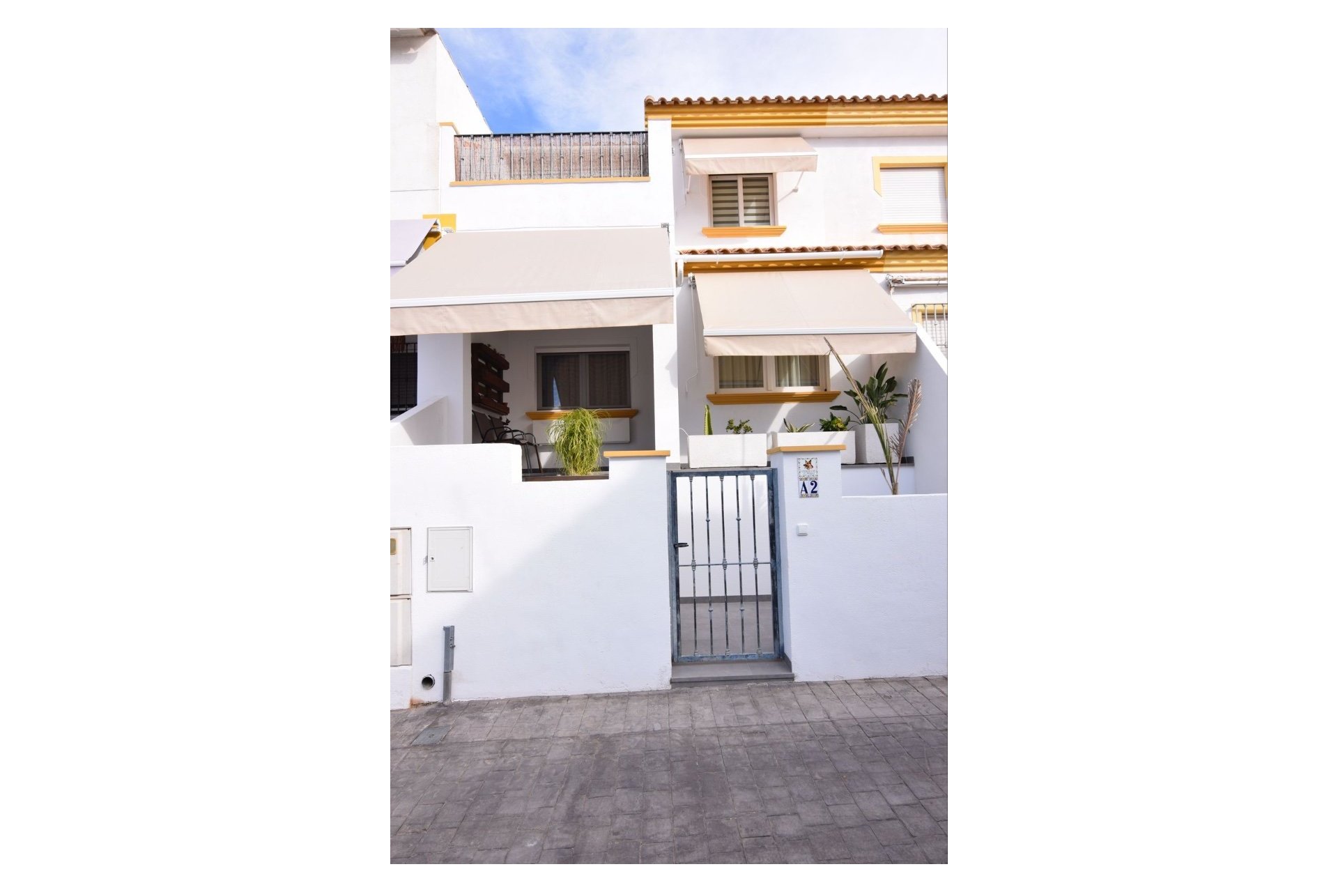 Reventa - Adosado -
Orihuela Costa - La Florida