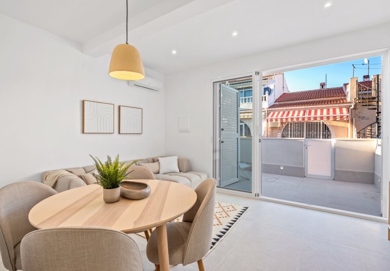 Reventa - Adosado -
Torrevieja - El chaparral