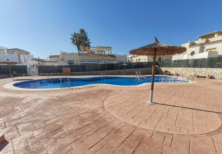 Reventa - Bungalow -
Orihuela Costa - Los Altos