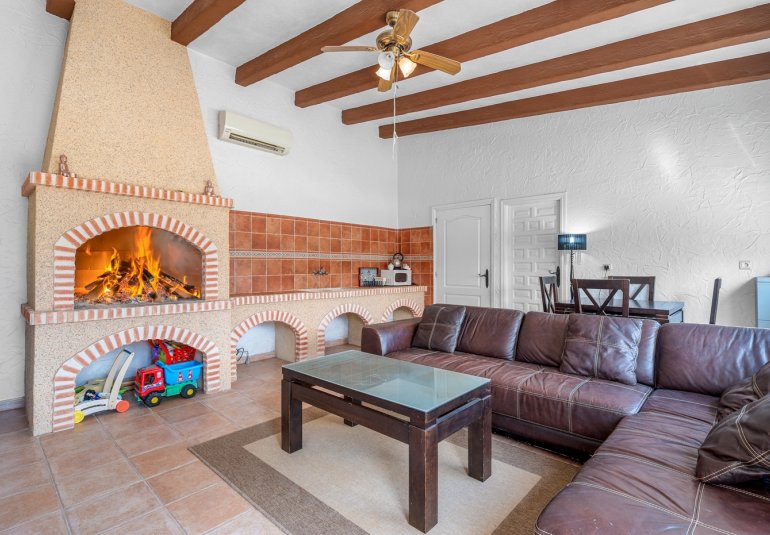 Reventa - Finca -
Almoradí - Las Heredades