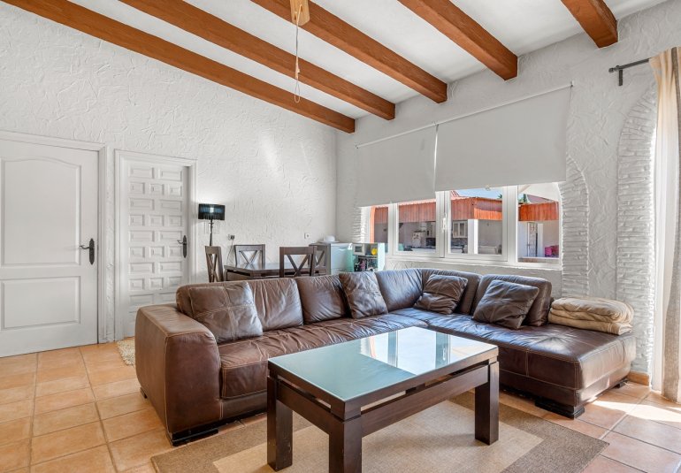 Reventa - Finca -
Almoradí - Las Heredades