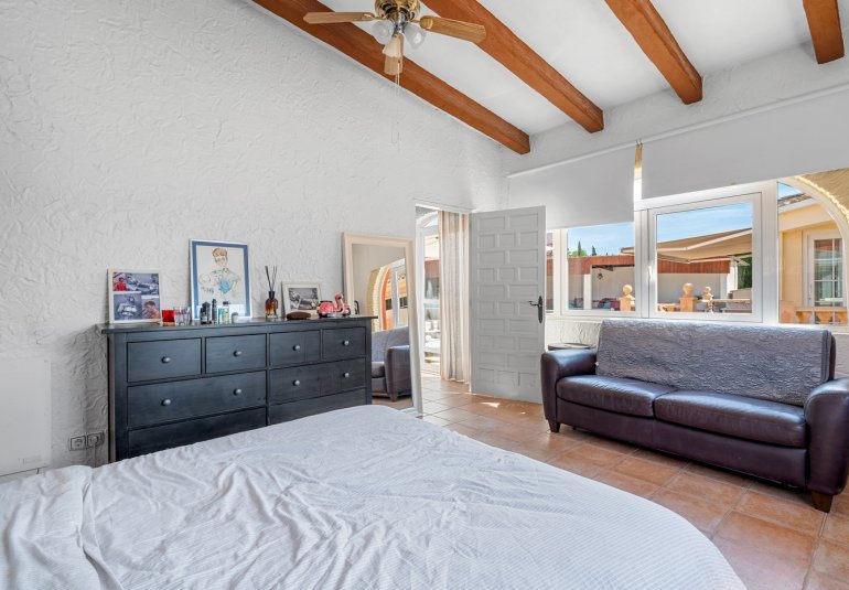 Reventa - Finca -
Almoradí - Las Heredades