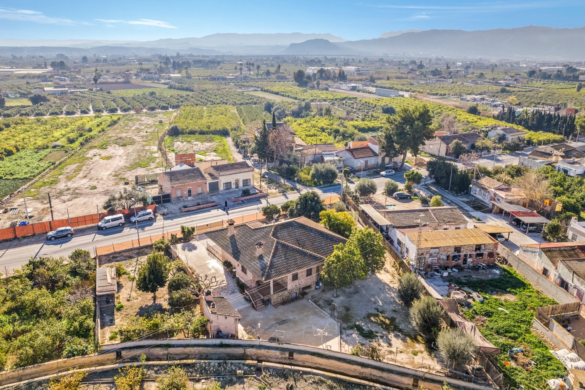 Reventa - Finca -
Beniel - Carretera de Beniel
