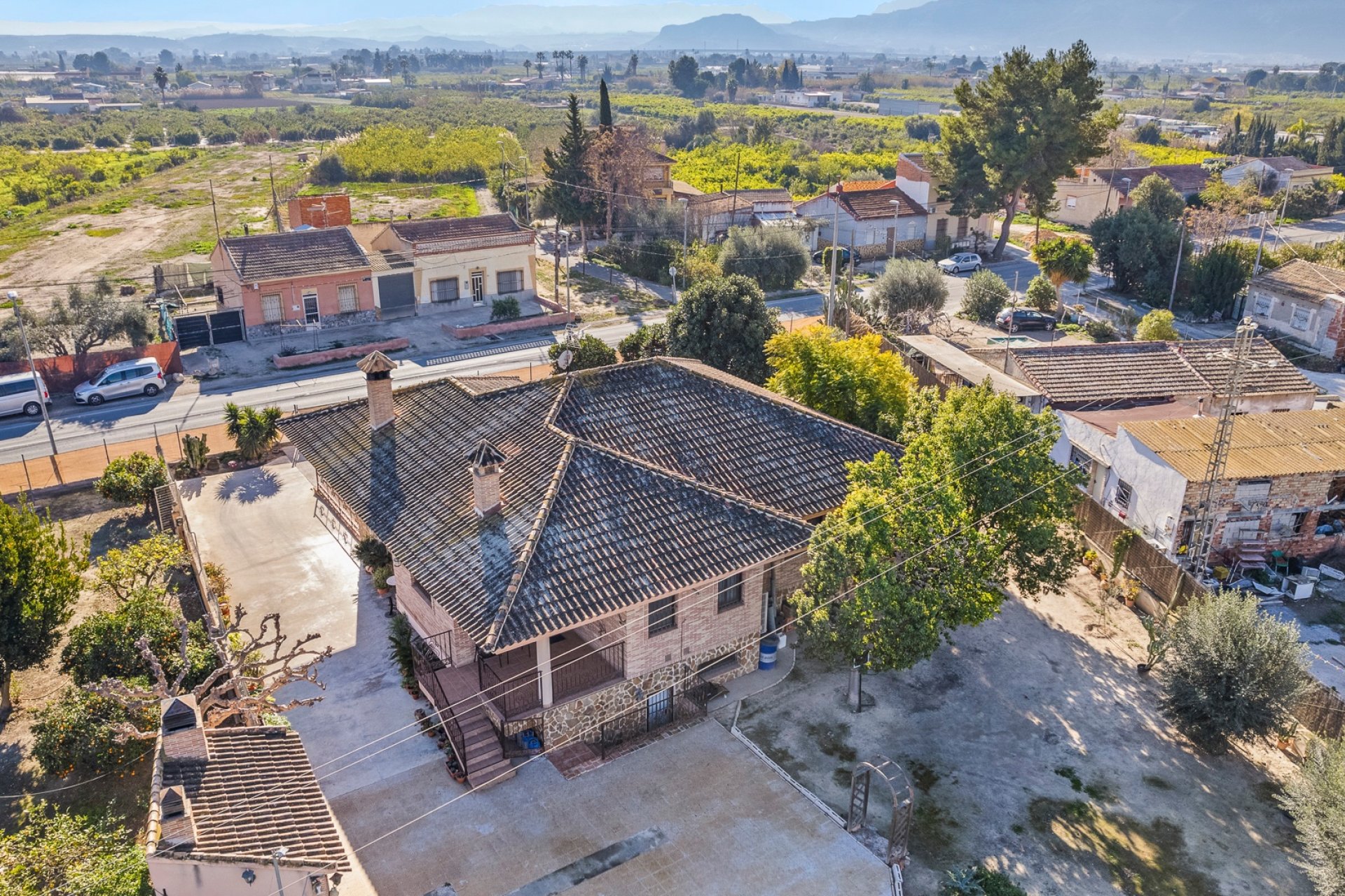 Reventa - Finca -
Beniel - Carretera de Beniel