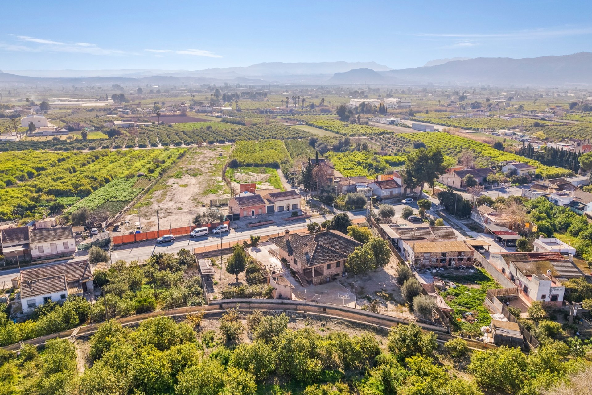 Reventa - Finca -
Beniel - Carretera de Beniel