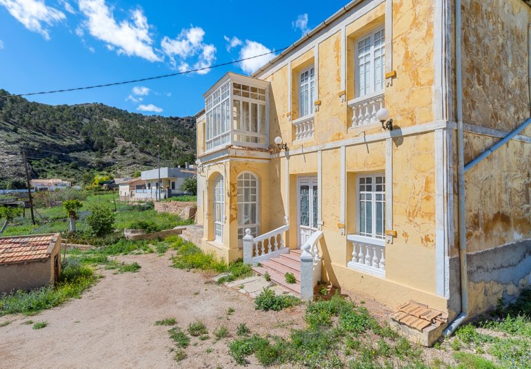 Reventa - Finca -
Orihuela