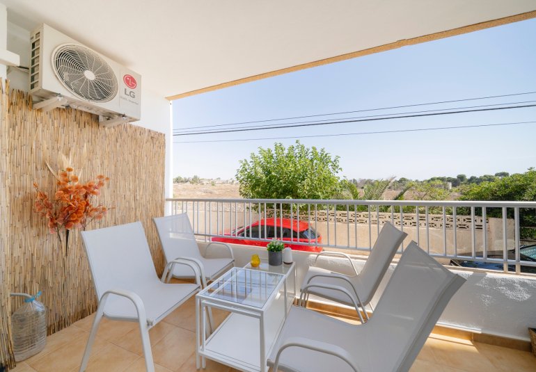 Reventa - Flat -
Orihuela Costa - Punta Prima