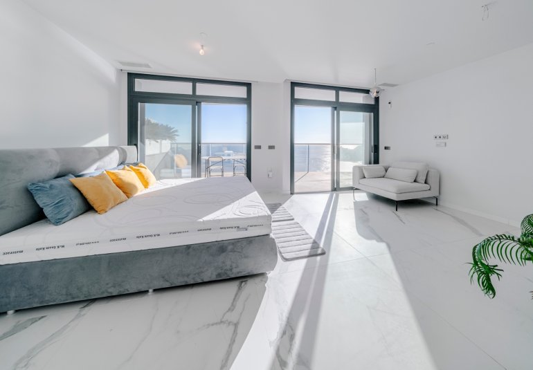 Reventa - Piso -
Benidorm