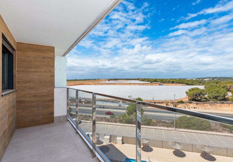 Reventa - Piso -
Orihuela Costa - Campoamor