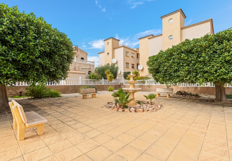 Reventa - Piso -
Orihuela Costa - Lomas de Cabo Roig