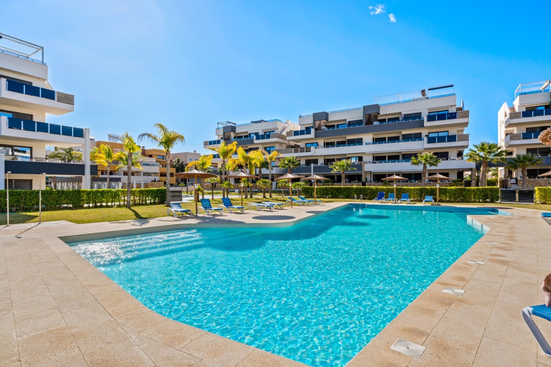 Reventa - Piso -
Orihuela Costa - Playa Flamenca