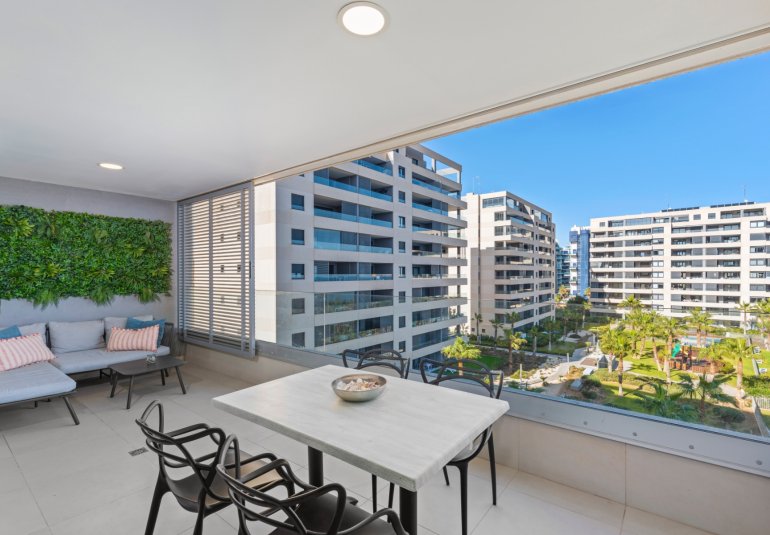 Reventa - Piso -
Orihuela Costa - Punta Prima