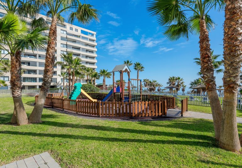 Reventa - Piso -
Orihuela Costa - Punta Prima