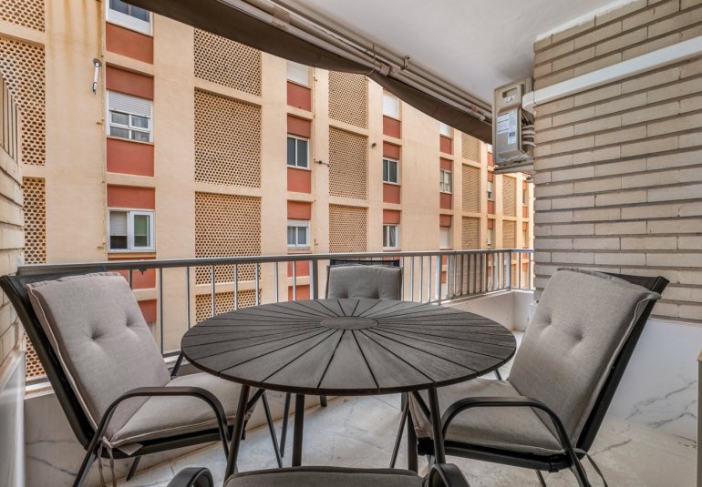 Reventa - Piso -
Torrevieja - Playa de El Cura