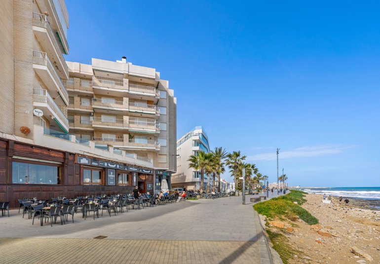Reventa - Piso -
Torrevieja - Playa de El Cura