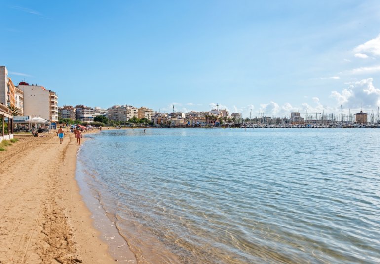 Reventa - Piso -
Torrevieja - Playa del Acequión