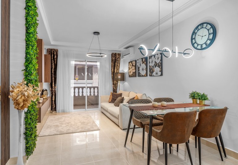 Reventa - Piso -
Torrevieja - Playa del Cura