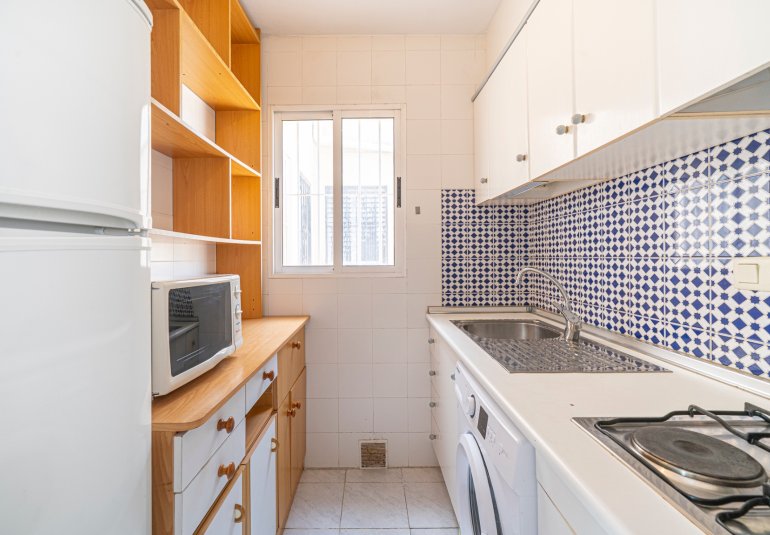 Reventa - Piso -
Torrevieja