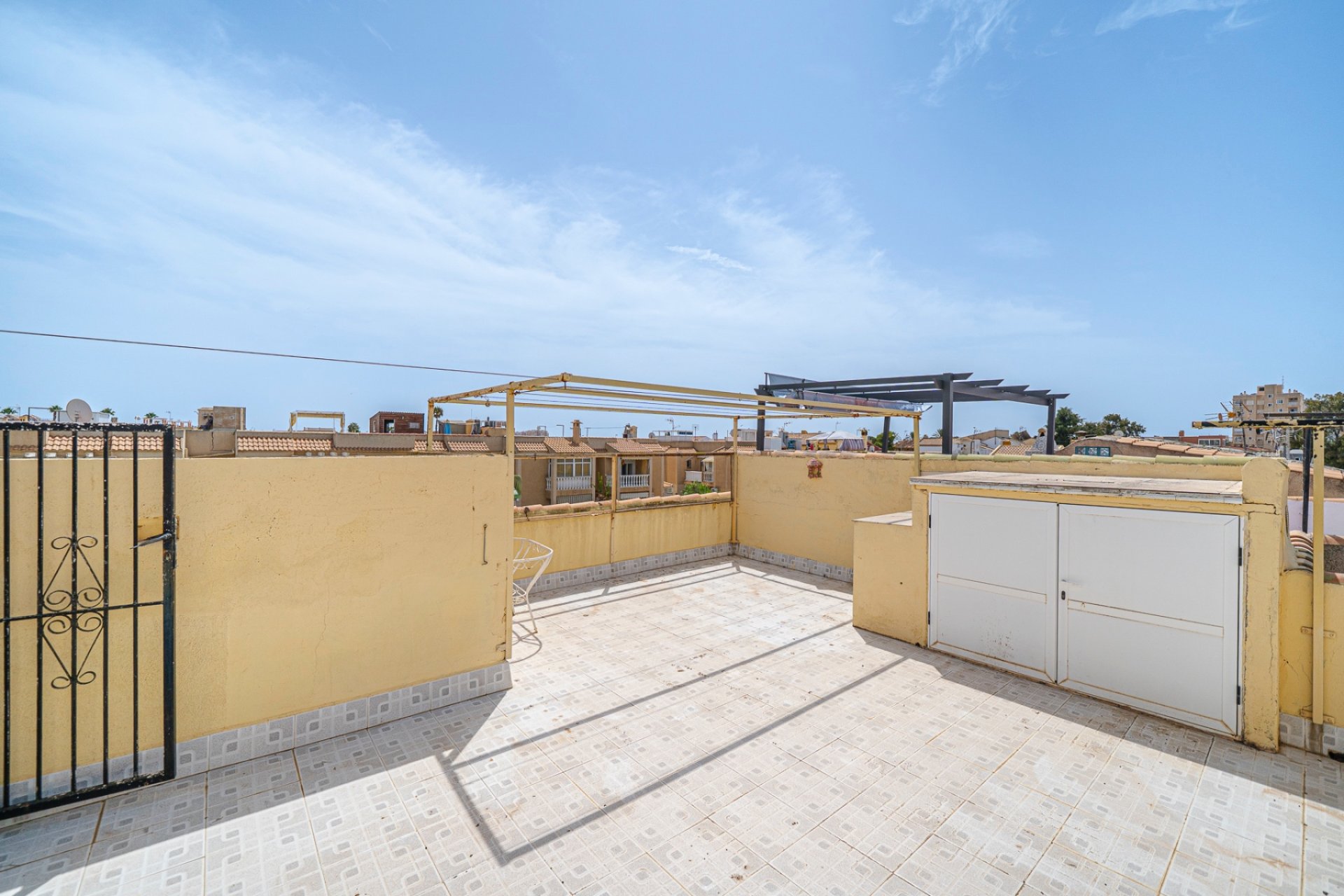Reventa - Piso -
Torrevieja