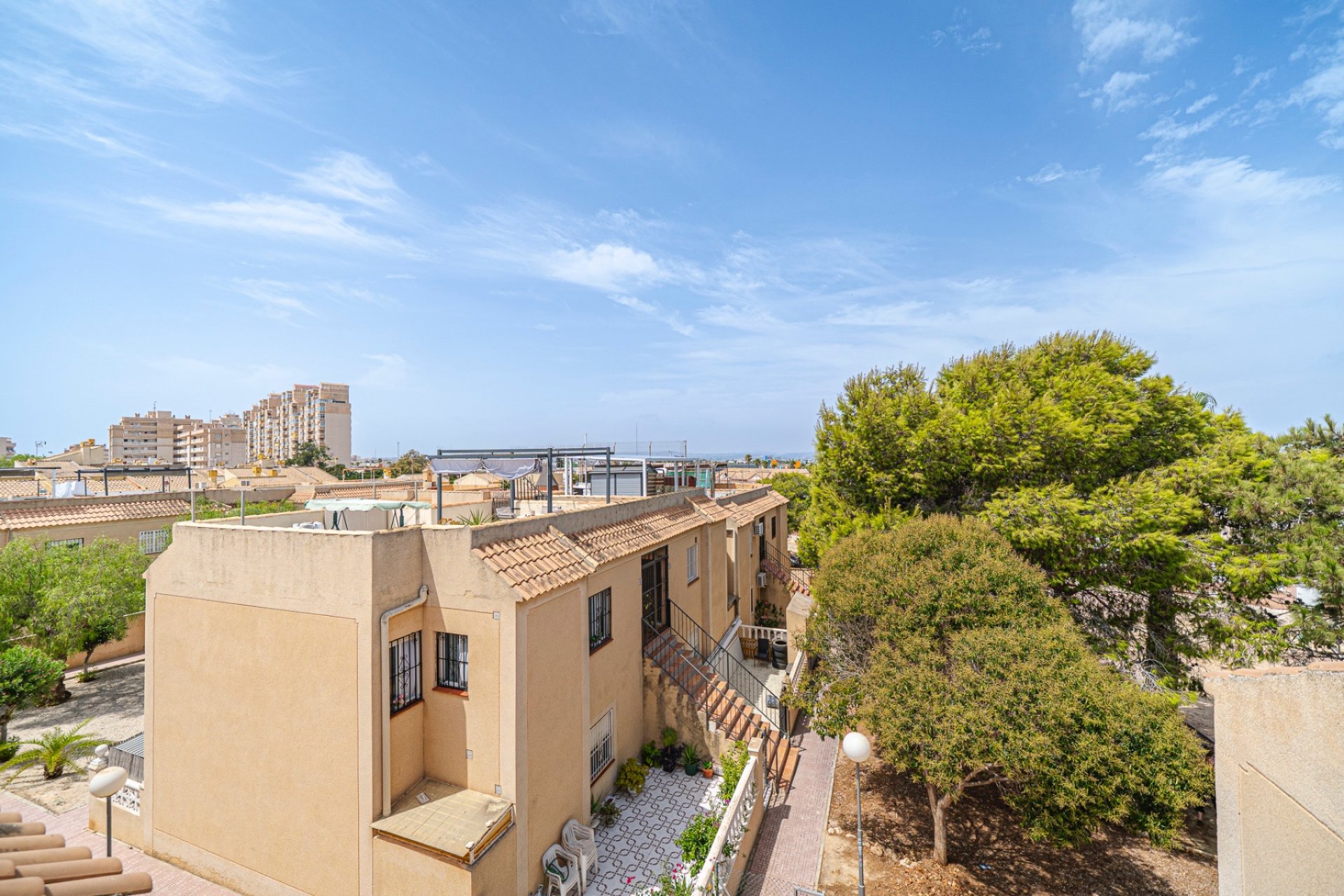 Reventa - Piso -
Torrevieja