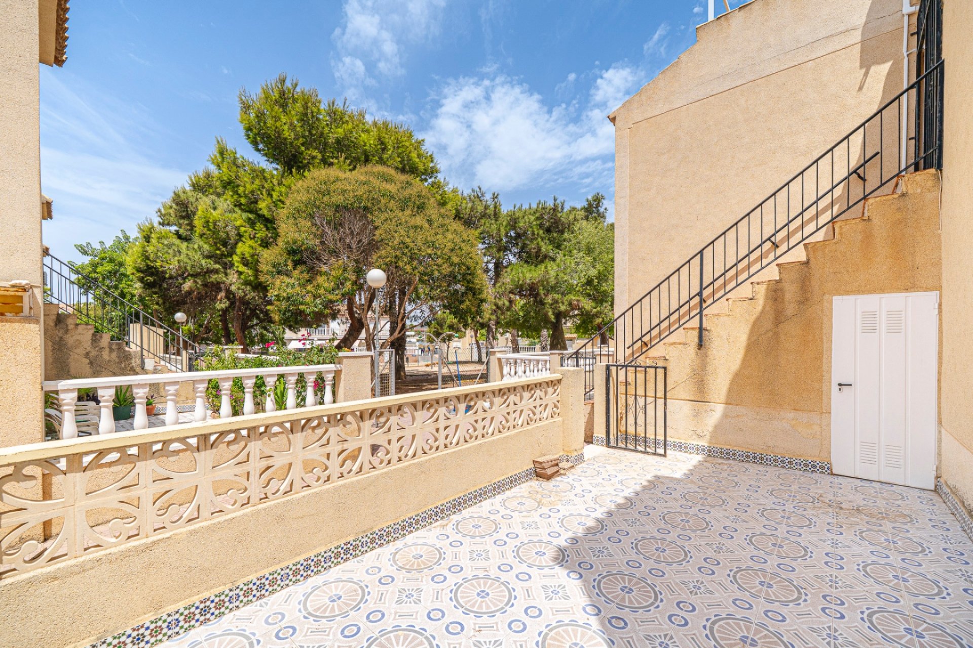 Reventa - Piso -
Torrevieja