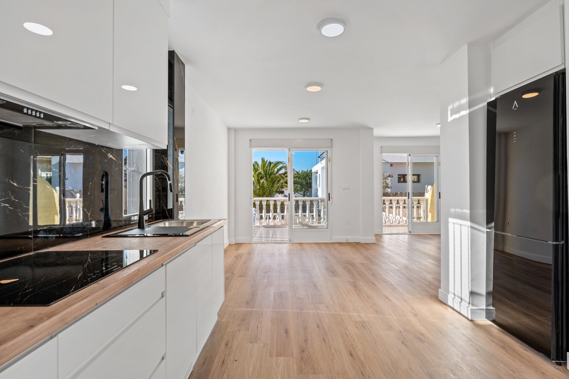 Reventa - Semi-adosado -
Benimar