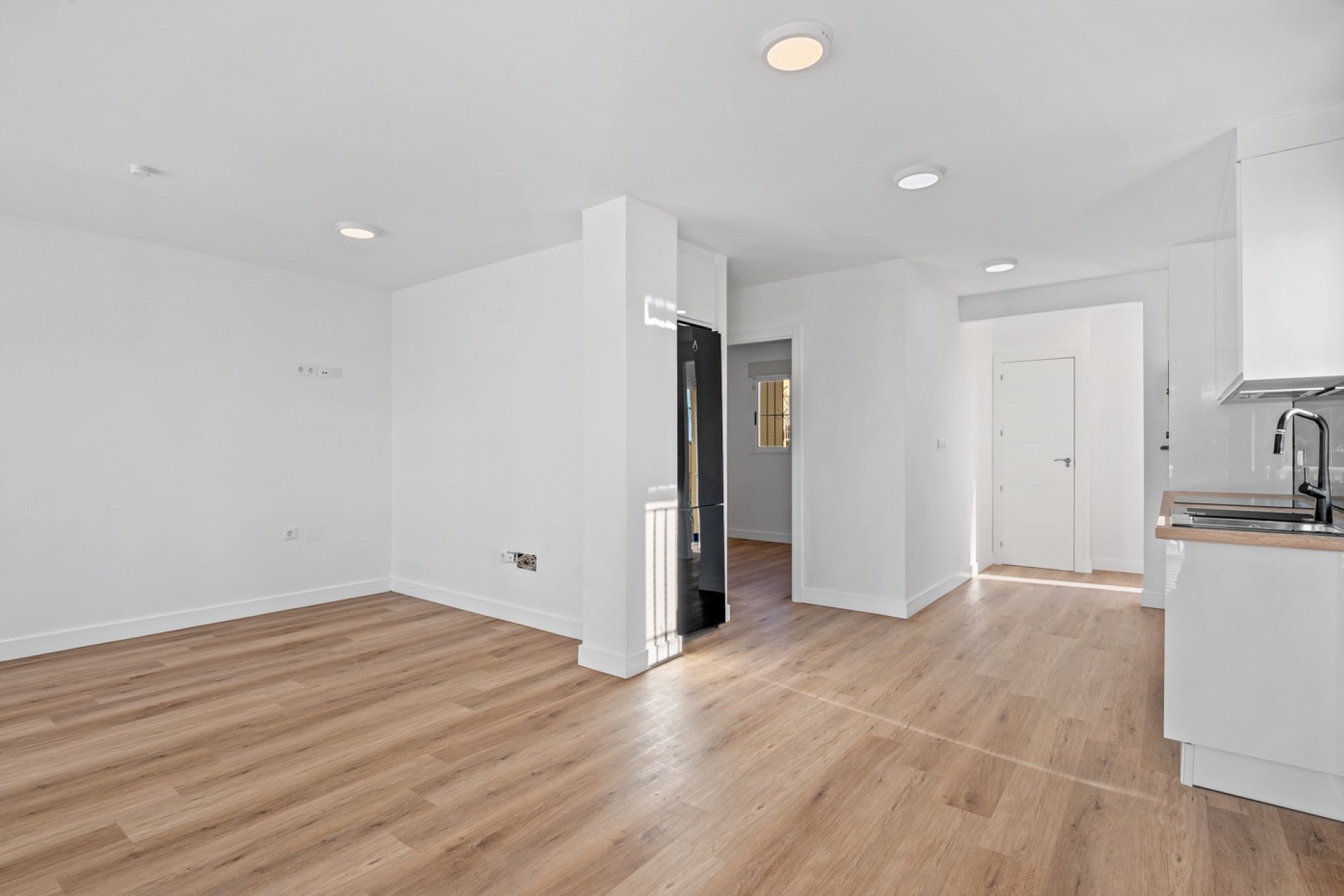 Reventa - Semi-adosado -
Benimar