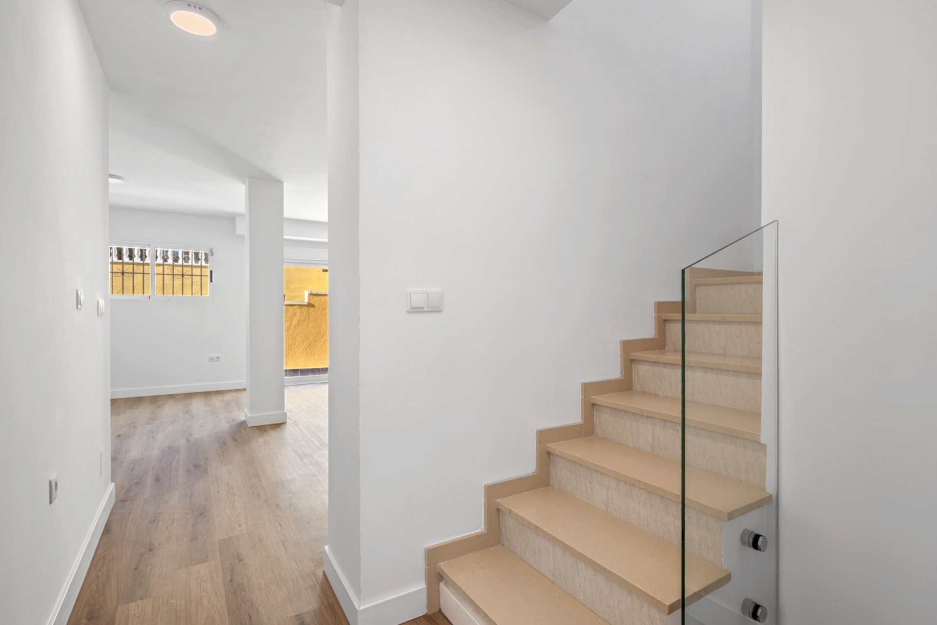 Reventa - Semi-adosado -
Benimar