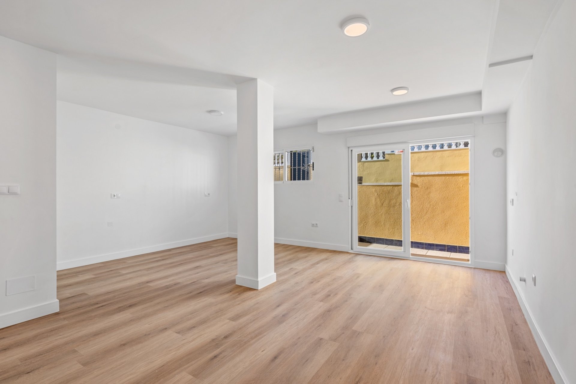 Reventa - Semi-adosado -
Benimar