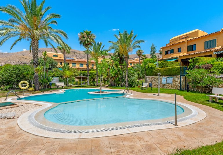 Reventa - Town House -
Finestrat - Sierra cortina