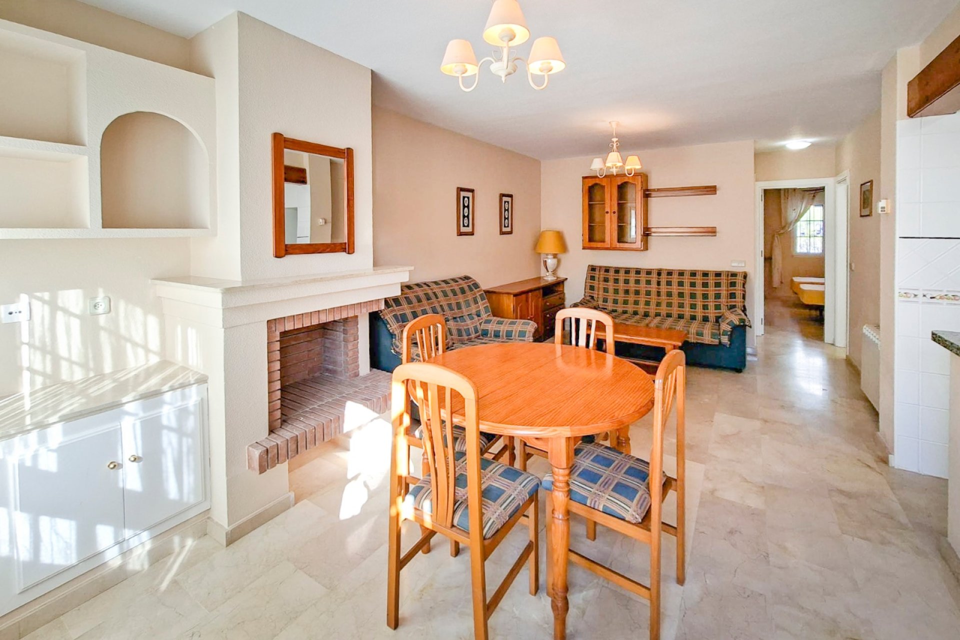 Reventa - Town House -
Villamartín