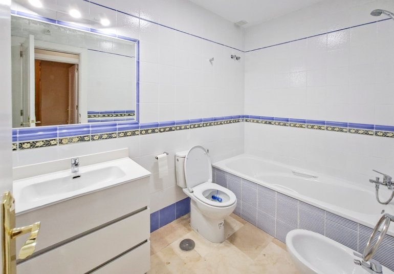 Reventa - Town House -
Villamartín