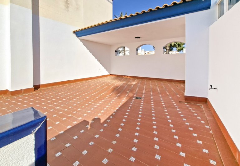 Reventa - Town House -
Villamartín