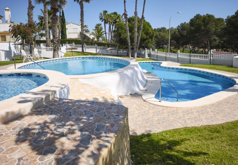 Reventa - Town House -
Villamartín