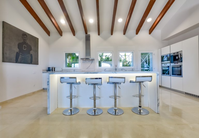 Reventa - Villa -
Altea - Sierra de Altea