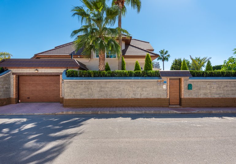 Reventa - Villa -
Ciudad Quesada - Rojales - Doña pepa