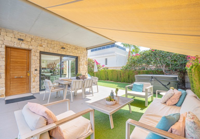 Reventa - Villa -
Ciudad Quesada - Rojales - Lo Pepín