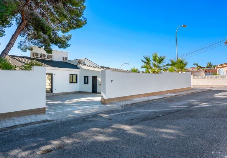 Reventa - Villa -
Ciudad Quesada - Rojales - Rojales