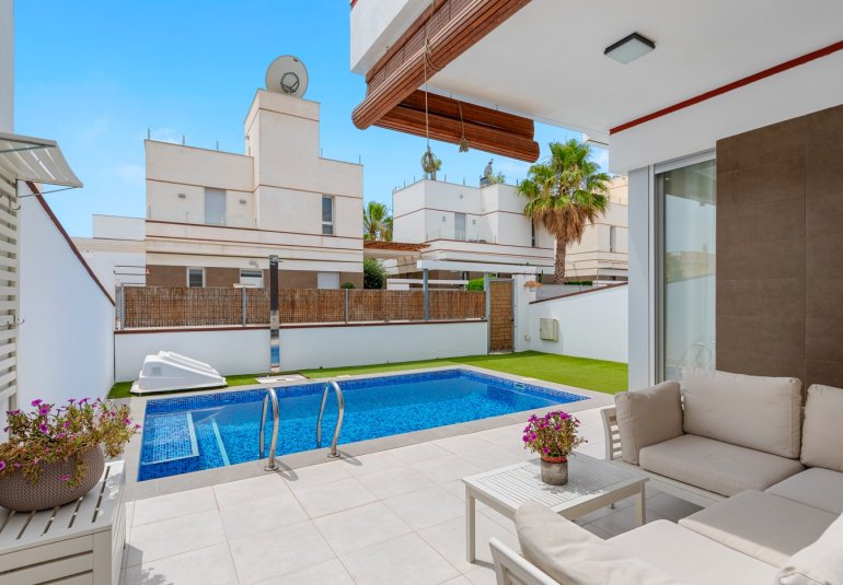 Reventa - Villa -
Ciudad Quesada - Rojales - Rojales