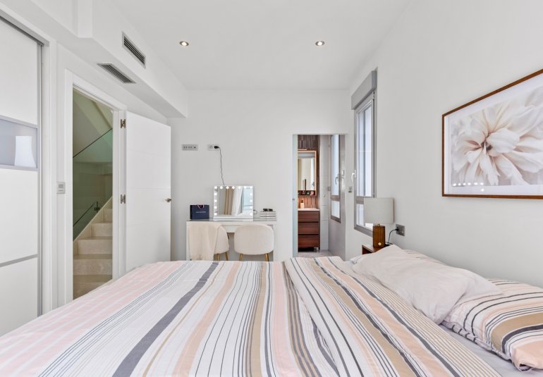 Reventa - Villa -
Ciudad Quesada - Rojales - Rojales